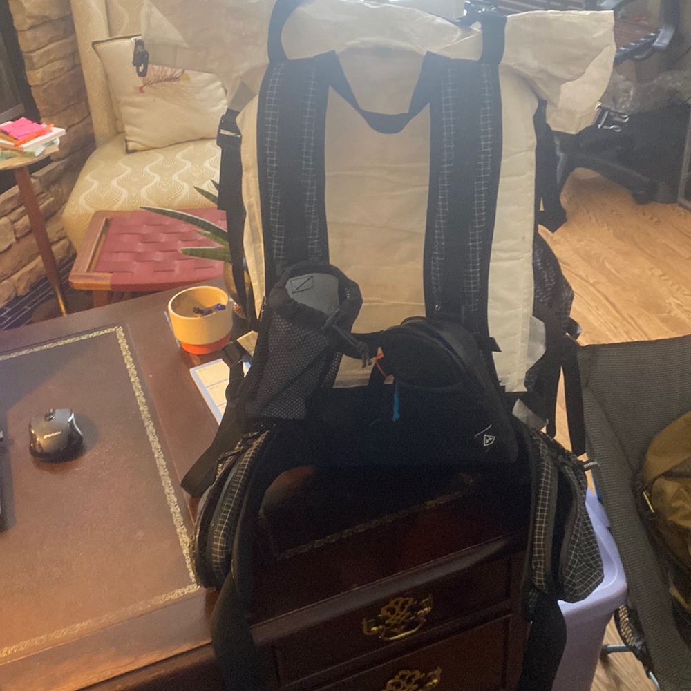 Hyperlite Mountain Gear. Southwest 2400 with accessories.